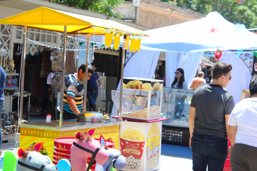 В Баку открылся летний Фестиваль еды – две недели объедения! (ФОТО)