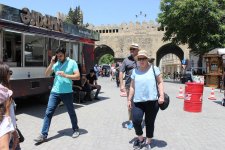 В Баку открылся летний Фестиваль еды – две недели объедения! (ФОТО)