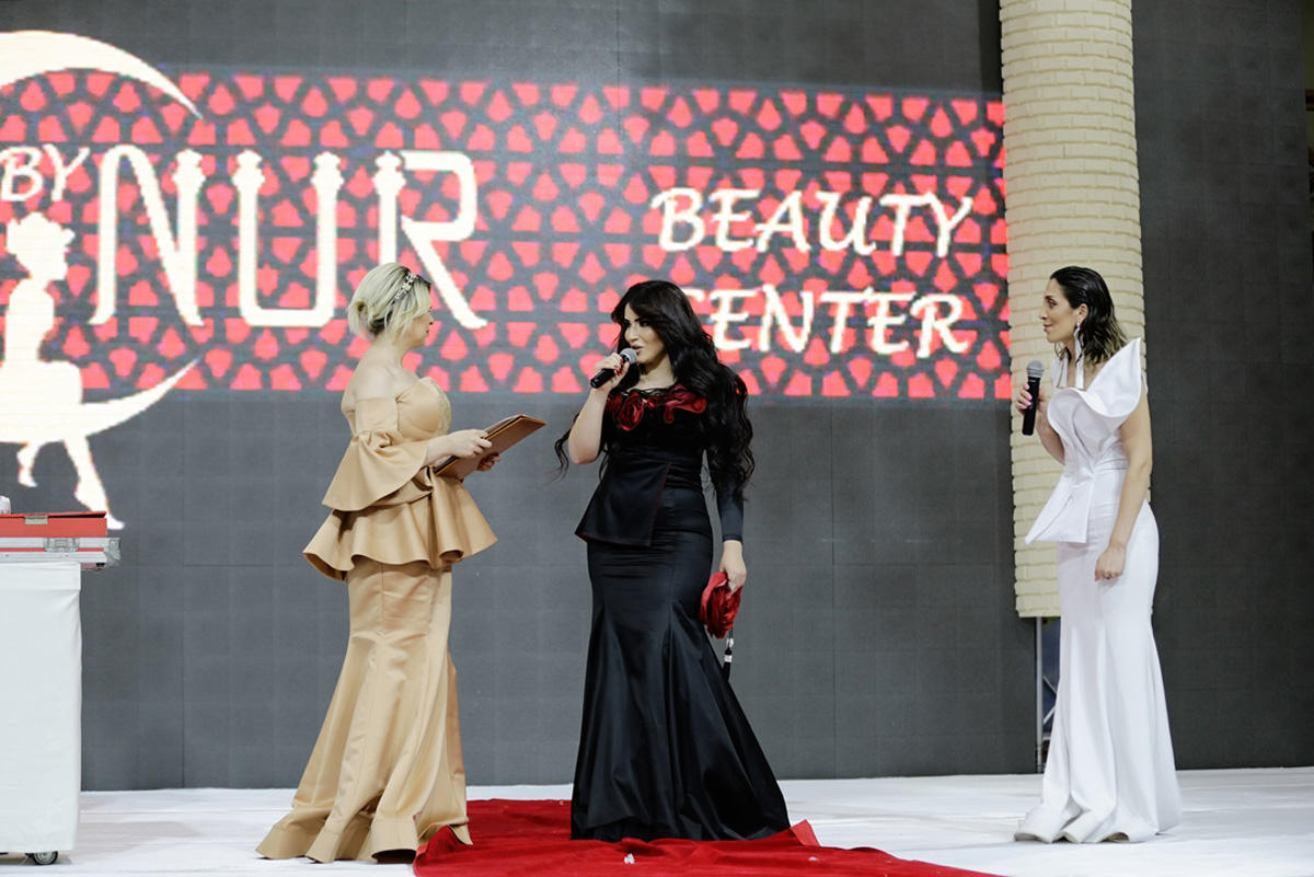 Семь красавиц Азербайджана - свадебные традиции, шоколадный фонтан, шоу фаэтонов и автомобилей (ФОТО)