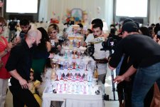 Семь красавиц Азербайджана - свадебные традиции, шоколадный фонтан, шоу фаэтонов и автомобилей (ФОТО)