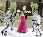 Семь красавиц Азербайджана - свадебные традиции, шоколадный фонтан, шоу фаэтонов и автомобилей (ФОТО)