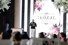 Семь красавиц Азербайджана - свадебные традиции, шоколадный фонтан, шоу фаэтонов и автомобилей (ФОТО)