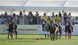 Верхом на лошадях со специальной клюшкой - победители Национального фестиваля конного спорта в Азербайджане  (ФОТО)