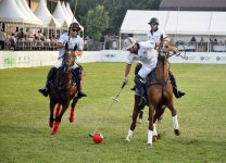 Верхом на лошадях со специальной клюшкой - победители Национального фестиваля конного спорта в Азербайджане  (ФОТО)