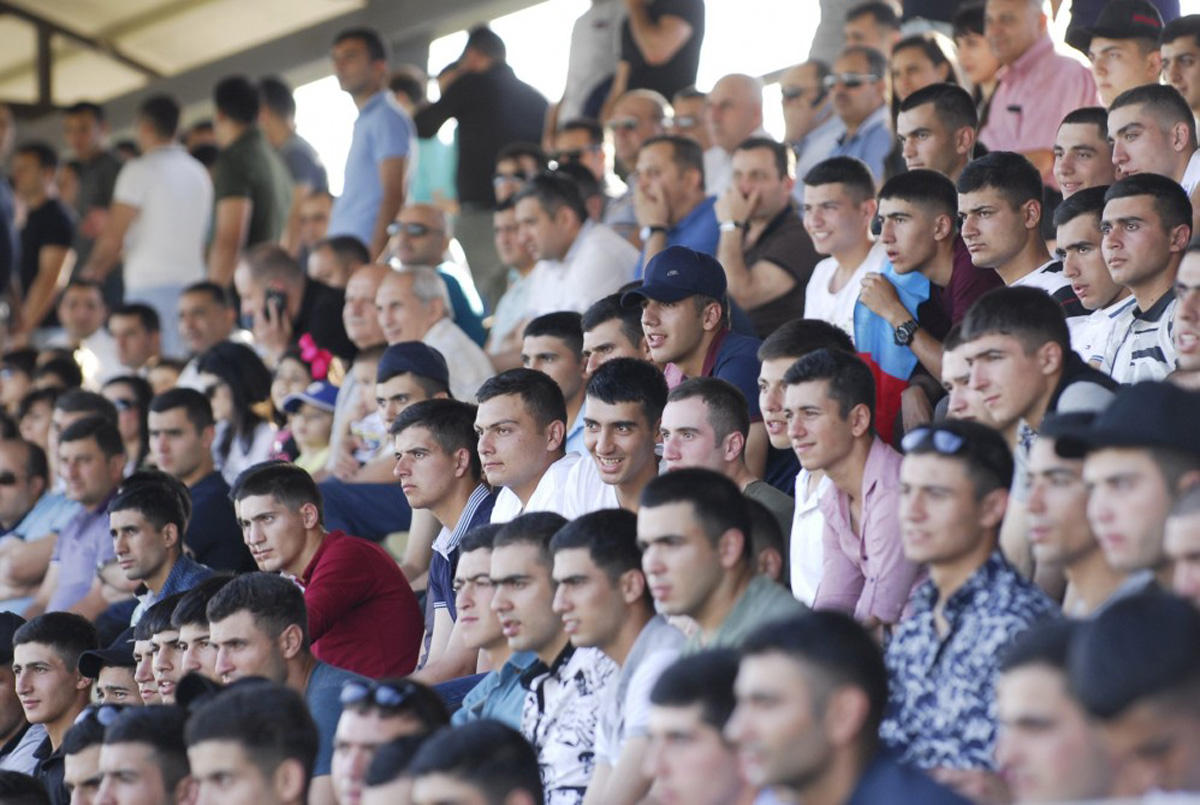 Верхом на лошадях со специальной клюшкой - победители Национального фестиваля конного спорта в Азербайджане  (ФОТО)