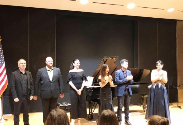 Азербайджанская музыка звучит в Нью-Йорке (ФОТО)