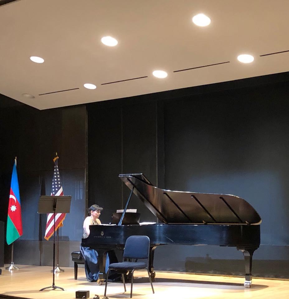 Азербайджанская музыка звучит в Нью-Йорке (ФОТО)