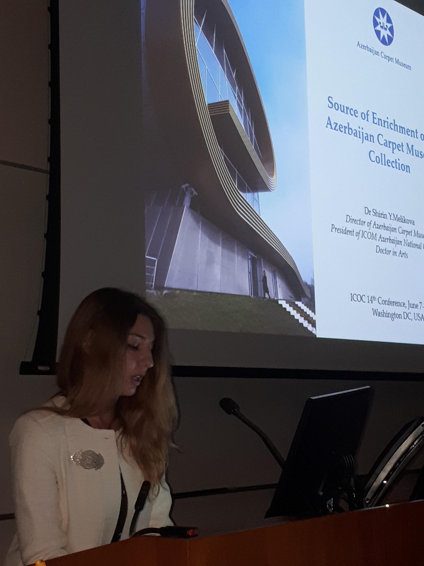 Карабахские ковры в США (ФОТО)