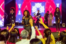 Каспийский берег Баку зажгли грандиозным шоу легендарные "Boney M" и "Ялла" (ФОТО)