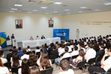 Фонд молодежи информирует широкую общественность о 100-летии АДР (ФОТО)