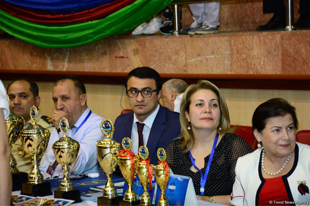 В Баку проходит международный турнир по каратэ памяти Национального героя Альберта Агарунова (ФОТО)