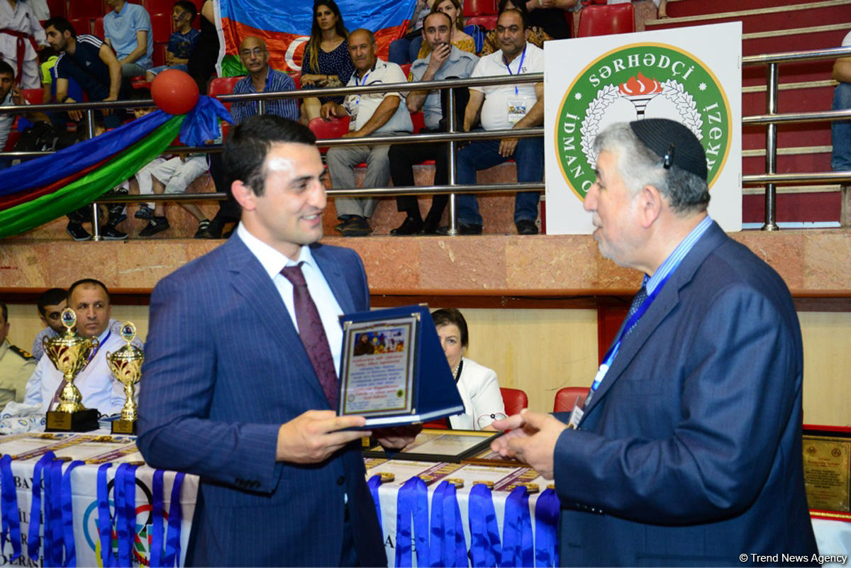 В Баку проходит международный турнир по каратэ памяти Национального героя Альберта Агарунова (ФОТО)