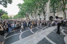 Грандиозный праздник музыки Fête de la Musique на улицах и площадях Баку (ФОТО)