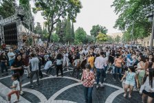Грандиозный праздник музыки Fête de la Musique на улицах и площадях Баку (ФОТО)