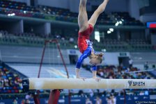 Гимнасты из 32 стран борются в Баку за путевку на юношескую Олимпиаду (ФОТОРЕПОРТАЖ)