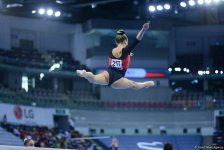 Гимнасты из 32 стран борются в Баку за путевку на юношескую Олимпиаду (ФОТОРЕПОРТАЖ)