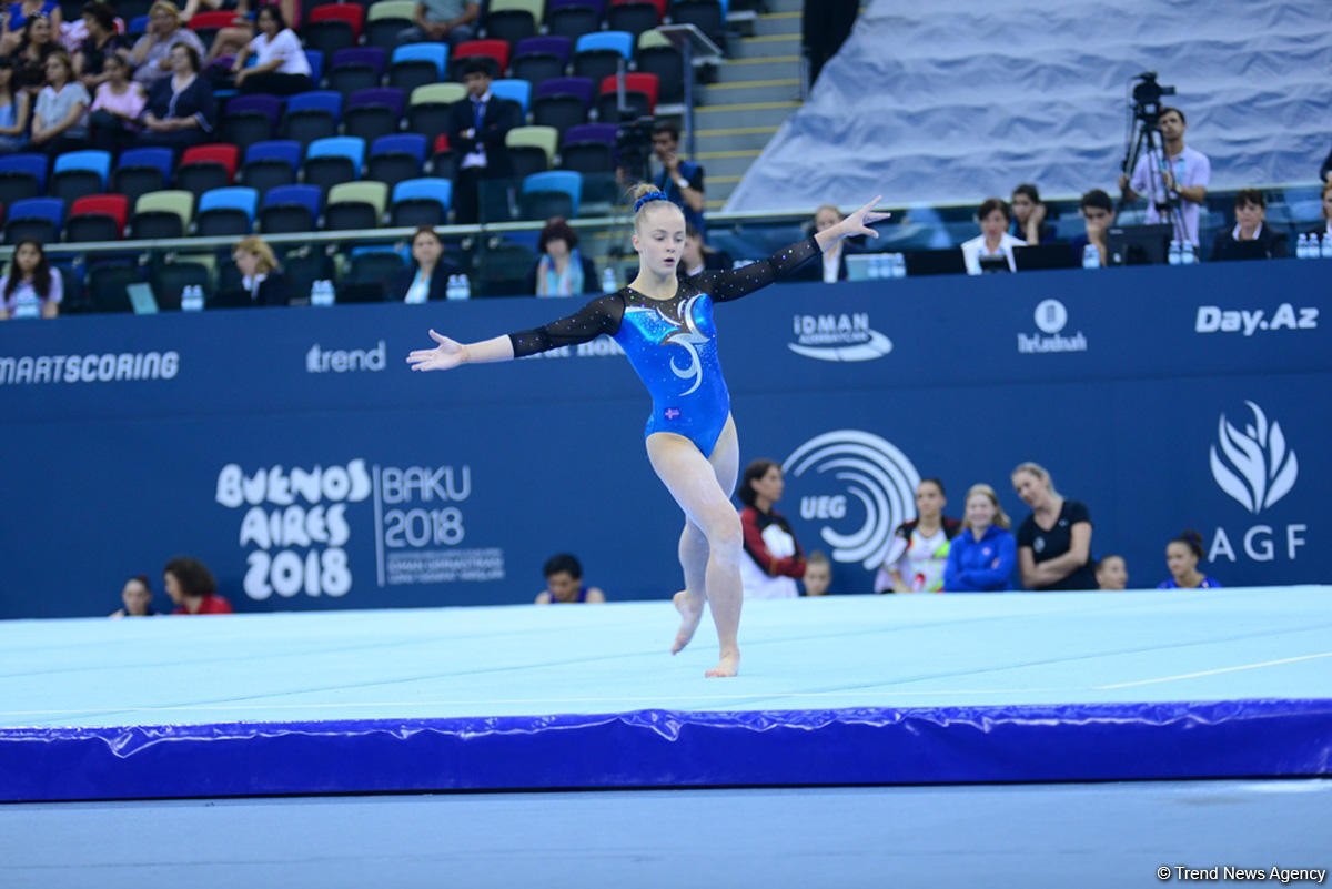Гимнасты из 32 стран борются в Баку за путевку на юношескую Олимпиаду (ФОТОРЕПОРТАЖ)