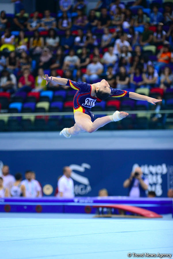 Гимнасты из 32 стран борются в Баку за путевку на юношескую Олимпиаду (ФОТОРЕПОРТАЖ)