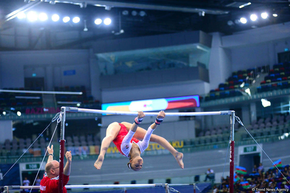 Гимнасты из 32 стран борются в Баку за путевку на юношескую Олимпиаду (ФОТОРЕПОРТАЖ)