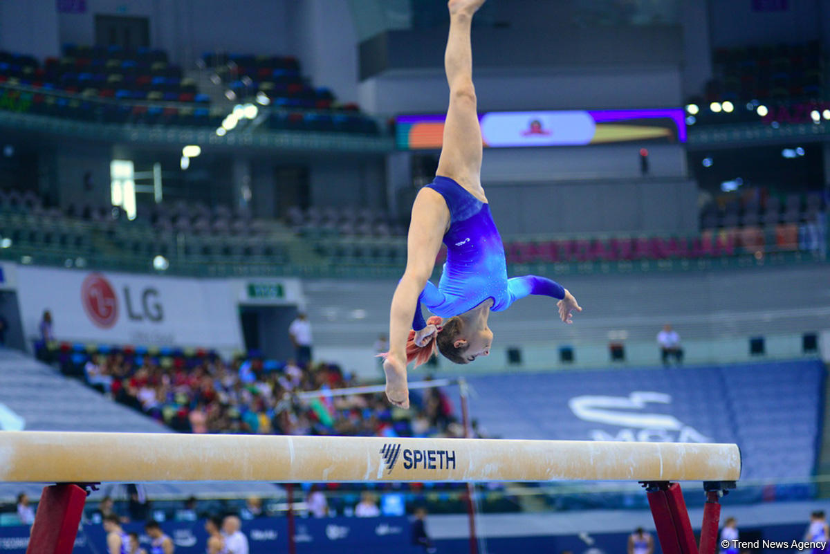 Гимнасты из 32 стран борются в Баку за путевку на юношескую Олимпиаду (ФОТОРЕПОРТАЖ)