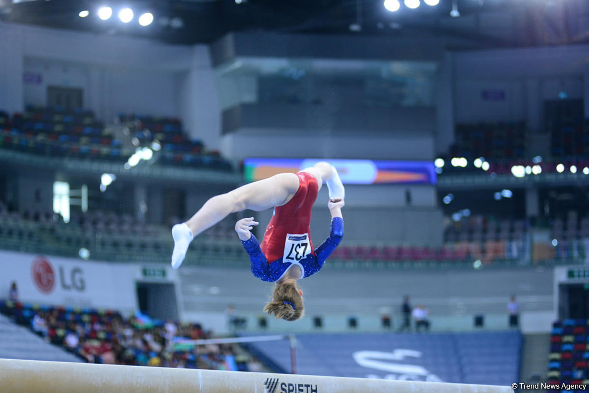 Гимнасты из 32 стран борются в Баку за путевку на юношескую Олимпиаду (ФОТОРЕПОРТАЖ)