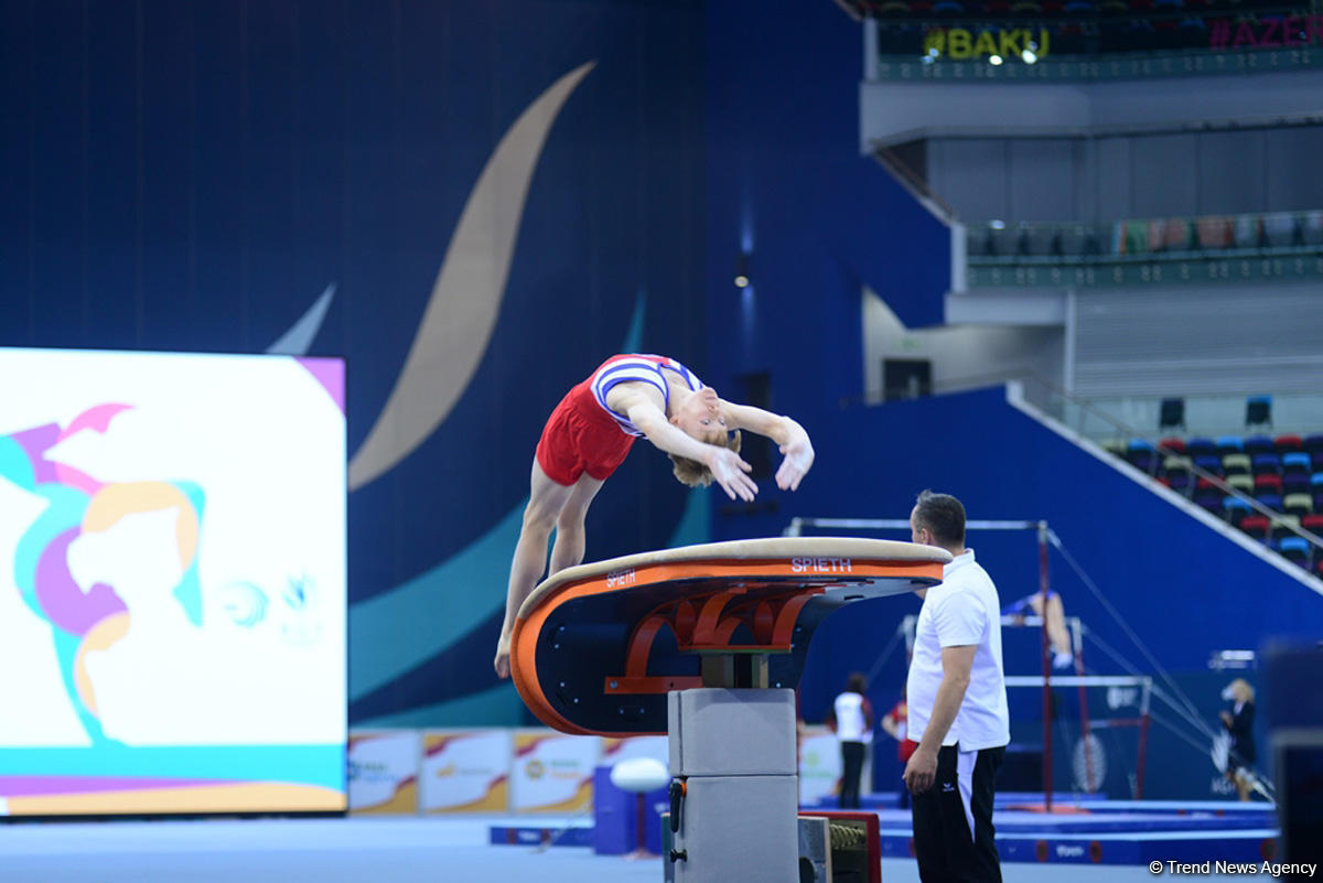 В Баку стартовали квалификационные соревнования по спортивной гимнастике на юношескую Олимпиаду (ФОТО)