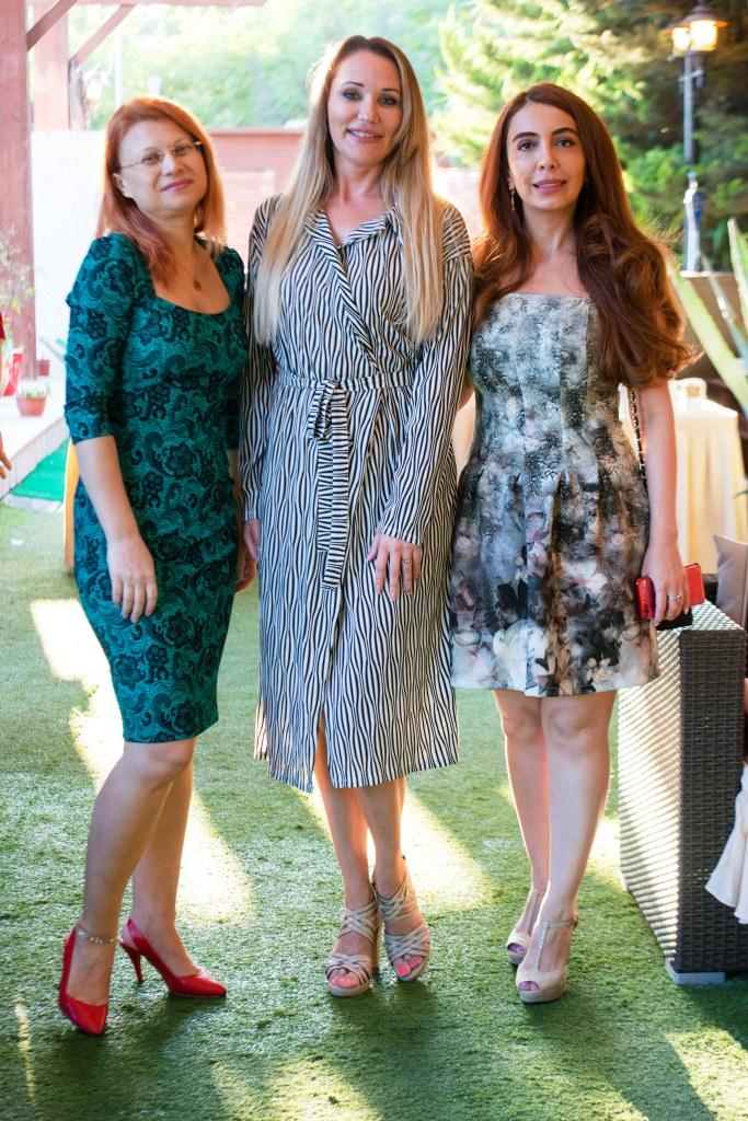 Один летний день с азербайджанскими модницами (ФОТО)