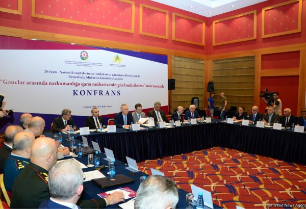 В Азербайджане с начала года из оборота изъято 1,4 тонны наркотиков (ФОТО)