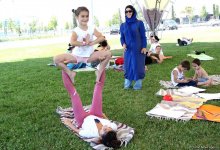 Йога на открытом воздухе - масштабный Фестиваль в Баку (ФОТО)