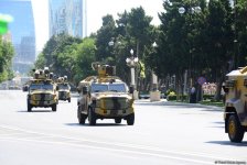 В Баку прошел военный парад в связи со 100-летним юбилеем ВС Азербайджана (ФОТО/ВИДЕО)