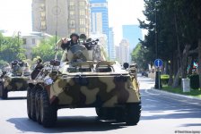 В Баку прошел военный парад в связи со 100-летним юбилеем ВС Азербайджана (ФОТО/ВИДЕО)
