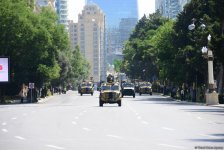 В Баку прошел военный парад в связи со 100-летним юбилеем ВС Азербайджана (ФОТО/ВИДЕО)