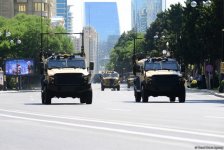 В Баку прошел военный парад в связи со 100-летним юбилеем ВС Азербайджана (ФОТО/ВИДЕО)
