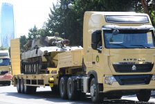 В Баку прошел военный парад в связи со 100-летним юбилеем ВС Азербайджана (ФОТО/ВИДЕО)