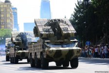 В Баку прошел военный парад в связи со 100-летним юбилеем ВС Азербайджана (ФОТО/ВИДЕО)