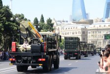В Баку прошел военный парад в связи со 100-летним юбилеем ВС Азербайджана (ФОТО/ВИДЕО)