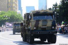 В Баку прошел военный парад в связи со 100-летним юбилеем ВС Азербайджана (ФОТО/ВИДЕО)
