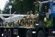 В Баку прошел военный парад в связи со 100-летним юбилеем ВС Азербайджана (ФОТО/ВИДЕО)