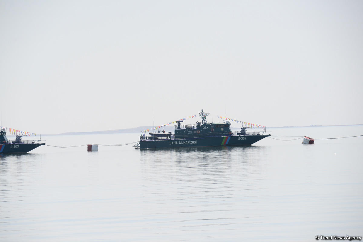 В Баку прошел военный парад в связи со 100-летним юбилеем ВС Азербайджана (ФОТО/ВИДЕО)