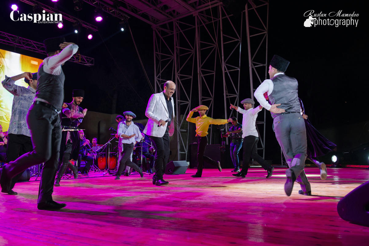 Джан Баку - дом родной! Два зажигательных летних вечера с Эйюбом Ягубовым (ВИДЕО, ФОТО)