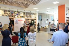 В Баку презентована книга об уничтожении в Армении азербайджанских мусульманских памятников (ФОТО)