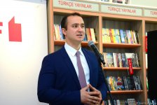 В Баку презентована книга об уничтожении в Армении азербайджанских мусульманских памятников (ФОТО)