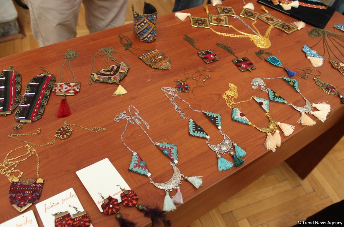 Открытие Дней культуры Ирана в Азербайджане – национальные костюмы, изделия ручной работы (ФОТО)