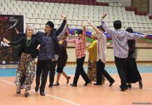 Жаркое лето Баку с освежающими танцами (ФОТО)