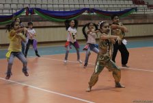 Жаркое лето Баку с освежающими танцами (ФОТО)