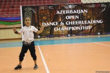 Жаркое лето Баку с освежающими танцами (ФОТО)