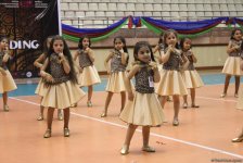 Жаркое лето Баку с освежающими танцами (ФОТО)