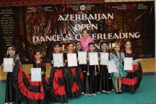 Жаркое лето Баку с освежающими танцами (ФОТО)