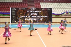 Жаркое лето Баку с освежающими танцами (ФОТО)