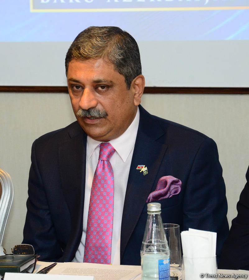 Исламабад и Баку должны наладить прямое авиасообщение и безвизовый режим для развития торговли -глава ТПП (ФОТО)